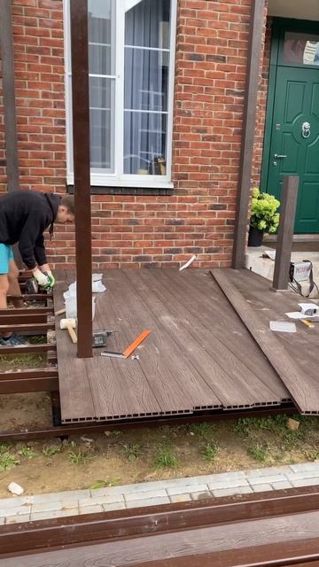 Монтаж площадки с навесом. Укладки доски ДПК на пол пл? смотреть онлайн