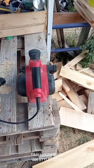 TINY HOUSE RUSSIAN STYLE - МИКРО ДОМ ИЗ ДЕРЕВА СВОИМИ РУКАМИ смотреть онлайн