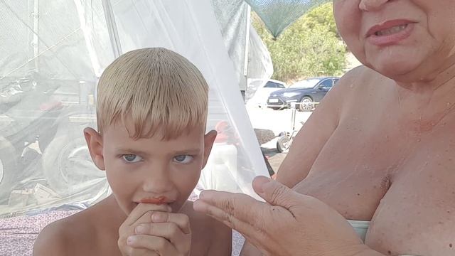 пошутили над Славиной мамочкой