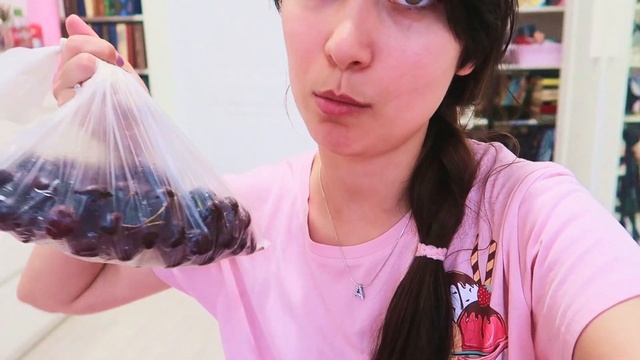 РОЗОВАЯ ЖИЗНЬ | ЧТО ПРОИСХОДИТ? PINK LIFE 💖👄👛👚 смотреть онлайн