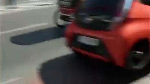 Машина собака! Прикол смотреть онлайн