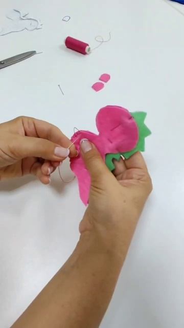 Динозаврик из фетра. Шьем с детьми #шитьё #рукоделие #ш? смотреть онлайн