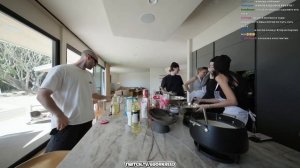 ЕГОР КРИД ГОТОВИТ САМЫЙ БОЛЬШОЙ БЛИН!!! ЕГОР КРИД И ПЛО?