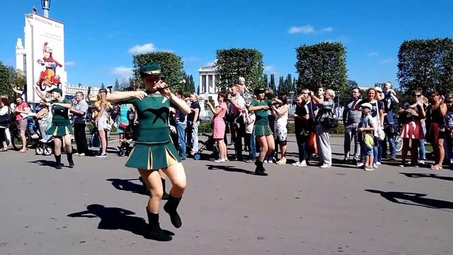 Шествие участников фестиваля Спасская Башня 2016.ВДНХ - Словения