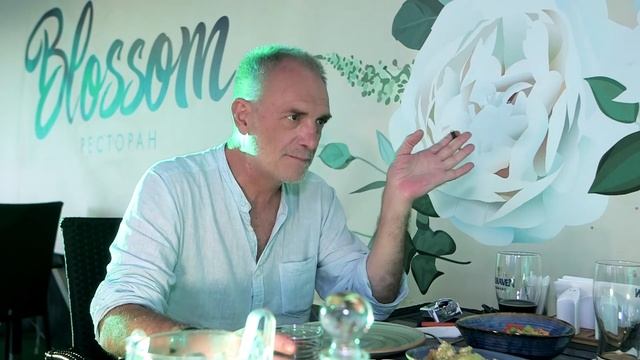 Рубрика '' Расскажи историю " Игорь Лысов в гостях в ресторане Blossom На Мангали. смотреть онлайн