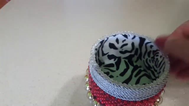 Простая баночка, а теперь шкатулка . Все просто немного фантазии. смотреть онлайн