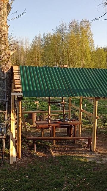 строю навес у рыбацкой избы смотреть онлайн