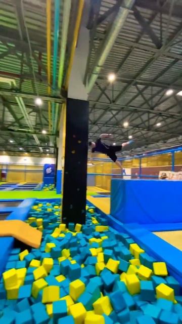 #parkour #паркур #flip #trampoline #акробаты #батут #acrobatics #sport #sports #