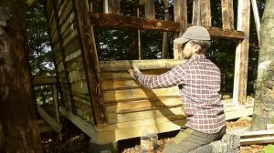 домик из поддонов