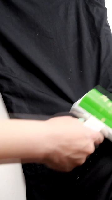 Липкий многоразовый ролик #shorts смотреть онлайн