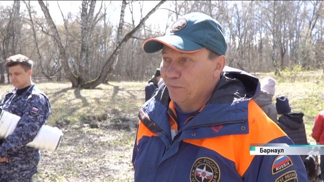 375-летнюю годовщину со дня образования пожарной охраны в России отметили в Барнауле смотреть онлайн