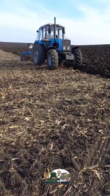 Мтз 1221.2 пашет зябь плугом ПЛН 3-35 смотреть онлайн