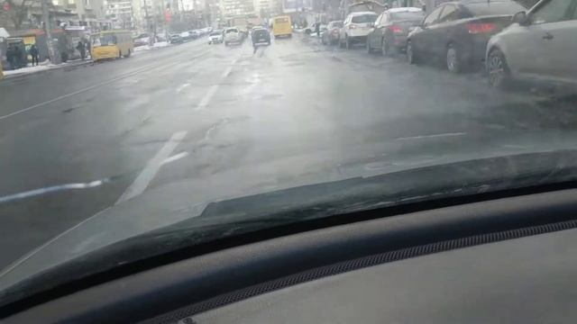 Снег лежит Асфальт расстаял Киев Г.Сталинграда