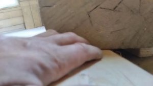 Заделываем  щель между  нижним венцом и фундаментом в ?