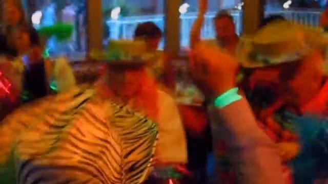 Ведущий на юбилей кусочек юбилея 98 на двоих май 2014 смотреть онлайн