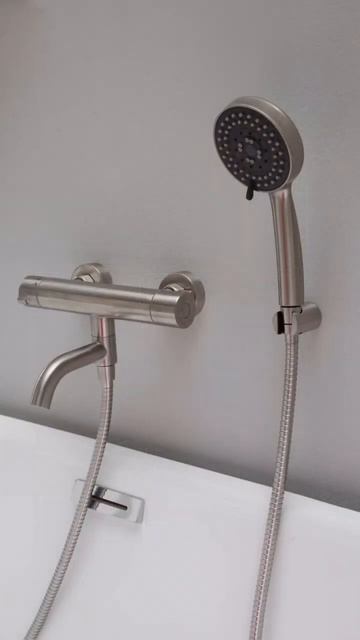 Смеситель для ванны с душем#ваннаякомната #ванная #душ