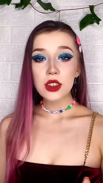 ТЫ НАШЛА ДОМА ОЧЕНЬ СТРАННЫЙ ПОДВАЛ😱😰 смотреть онлайн