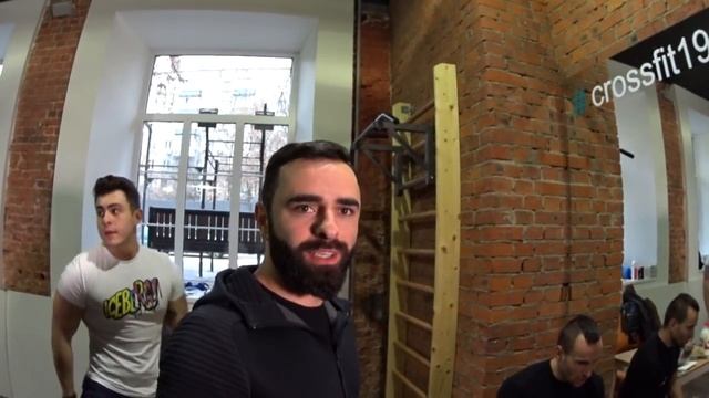 ДНЕВНИК ХАЧА НА МОЕЙ СПИНЕ! vs БЕЗУМНЫЙ МАКС ТОПОР ДЕЛА? смотреть онлайн