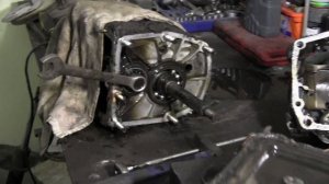 Разбираю КПП ВАЗ 2107 5-ступка