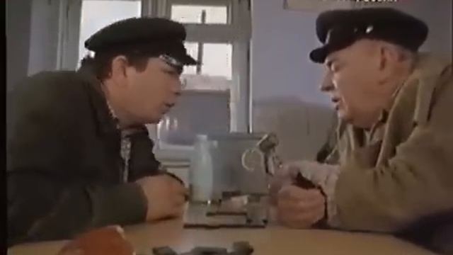 Опытный и молодой сисадмин смотреть онлайн
