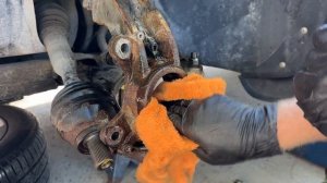 Замена передней ступицы Volvo XC70 T6 P3 Платформа