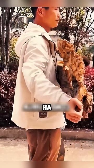 ДЕРЕВЯННЫЙ ДОМ С ПОДВОДНОЙ ЛОДКИ. смотреть онлайн