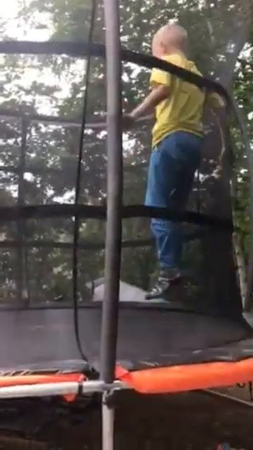 Батут в своём дворе, 17 июля 2022 г.