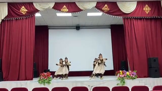 "Ақкербез" би тобы. "Ұлы дала" қазақ биі смотреть онлайн