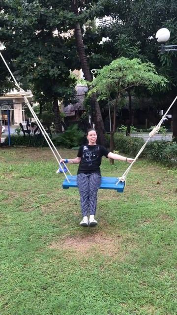 Качели с прекрасным видом на море #Вьетнам смотреть онлайн