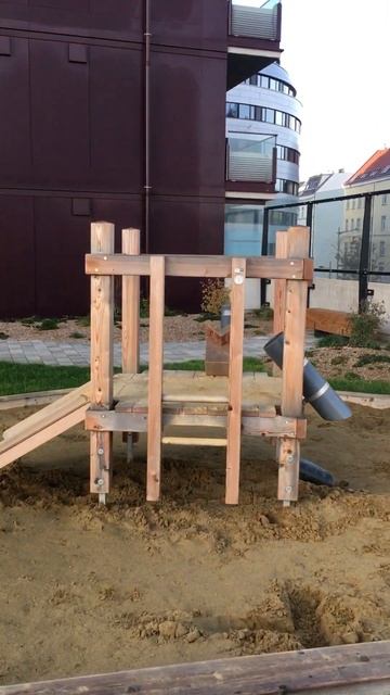 Как выглядит детская площадка в Вене? 2