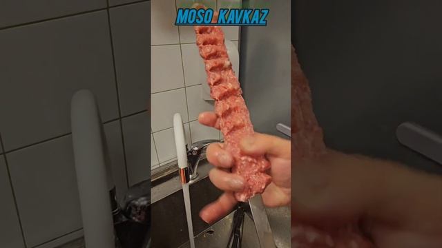 Грузинский хлеб шотис-пури, шашлыки на мангале и говяжьи рёбра. Большие порции. Сделано на Кавказе. смотреть онлайн