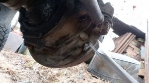 УАЗ. Как отрегулировать передние тормозные колодки.