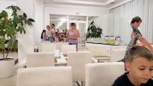 Россия ч.2 Номер и залы питания санатория Южное Взморь?