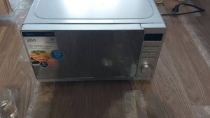Ремонт микроволновки Midea AG720C4E-S отключается при работе