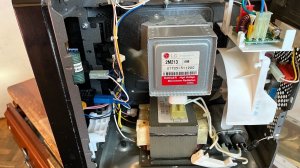 СВЧ LG — гудит! Не греет! Запах палёного пластика! 2M213—09B магнетрон 700W