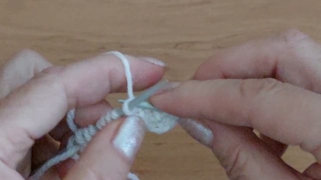 Замечательный несложный узор спицами для жилета, кофты, свитера. смотреть онлайн