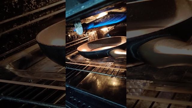 Как правильно включить в плите газовую духовку.