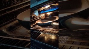 Как правильно включить в плите газовую духовку.