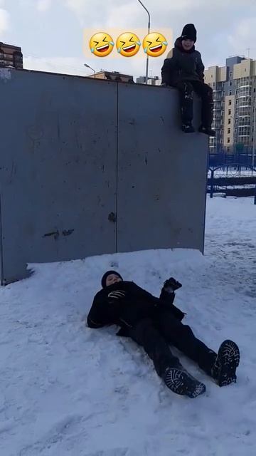 мем #shorts #сальто #сальтоназад #спорт #flips  #двойноесальт?