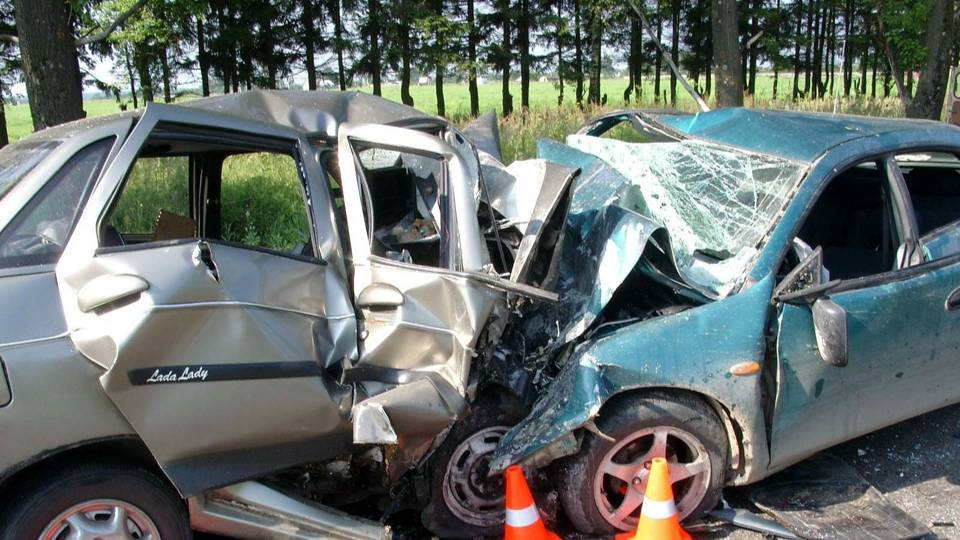 Аварии и ДТП на дорогах ТОРОПЫГИ за рулем смотреть онлайн