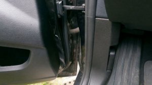 Замена нижней петли водительской двери  BMW X5 E70