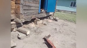 Подъём домкратами бревенчатого сруба,замена гнилого ?