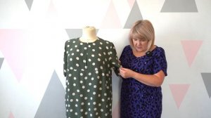 Яркое платье в горох за один вечер. Очень комфортное и