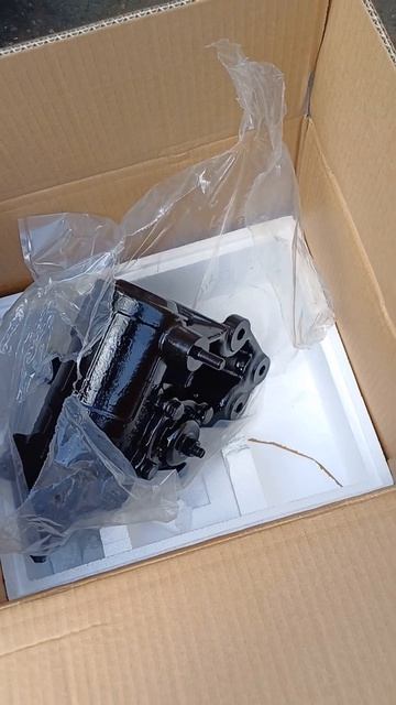 исузу NPR75 NQR75 NQR71 течь сальника ,люфт рулевого редуктор? смотреть онлайн