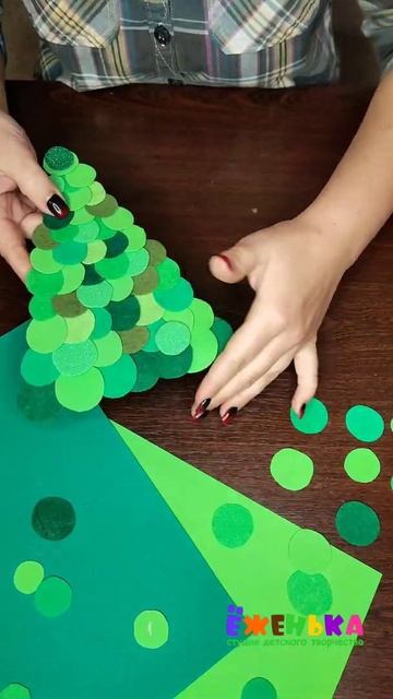 Ёлочка из обрезков и деревянных палочек! #diy #shorts #новог