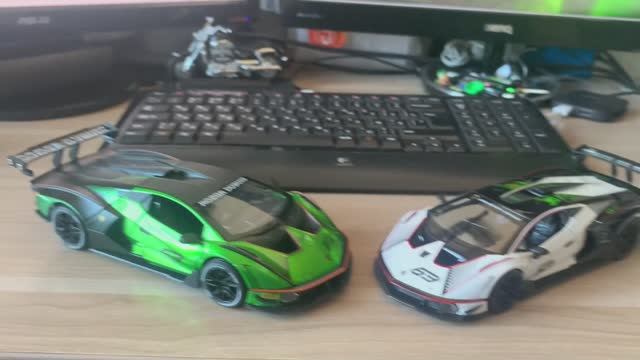 Обзор моделей Lamborghini Essenza SCV12 в масштабе 1:24 от Bburago и Jinlifang смотреть онлайн