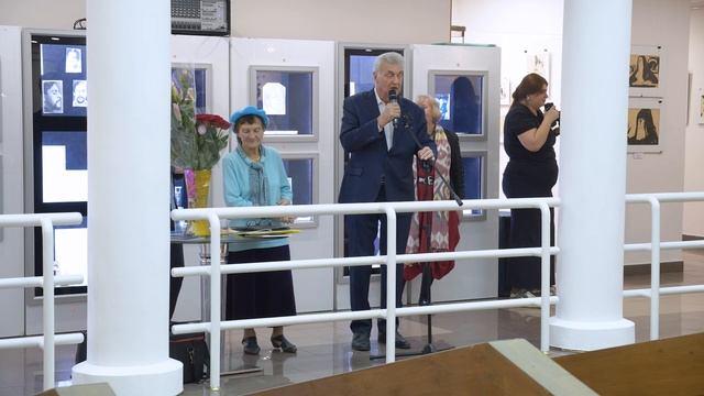 ПАВЕЛ БУНИН. Выставка "Жизни пылающая половина". Галер смотреть онлайн