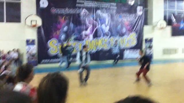 Чемпионат По хип хопу. 18.12.2011. flaers* смотреть онлайн