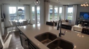 Смотрим одноэтажный  дом в США, в очень красивом месте.