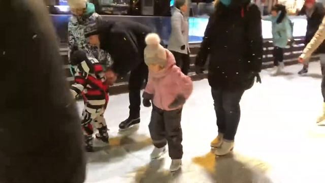 Катание на коньках на вднх 2019.01.04